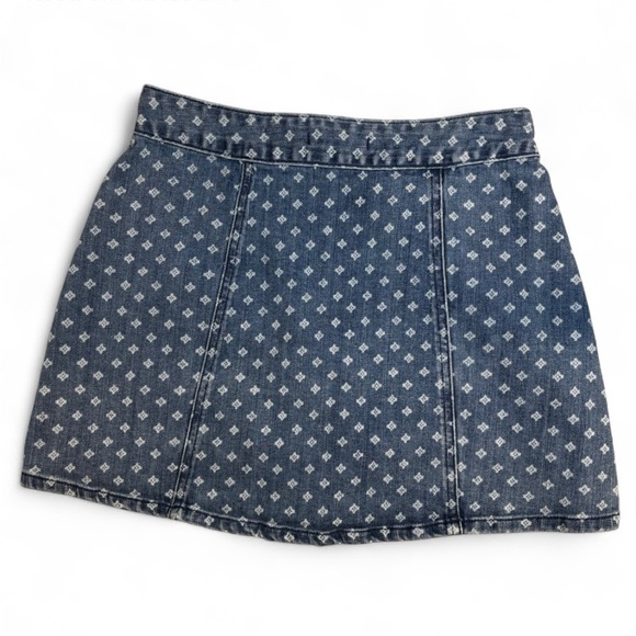 Kendall & Kylie | Geometric Print Button-Front Denim Mini Skirt | 25 - Picture 2 of 6